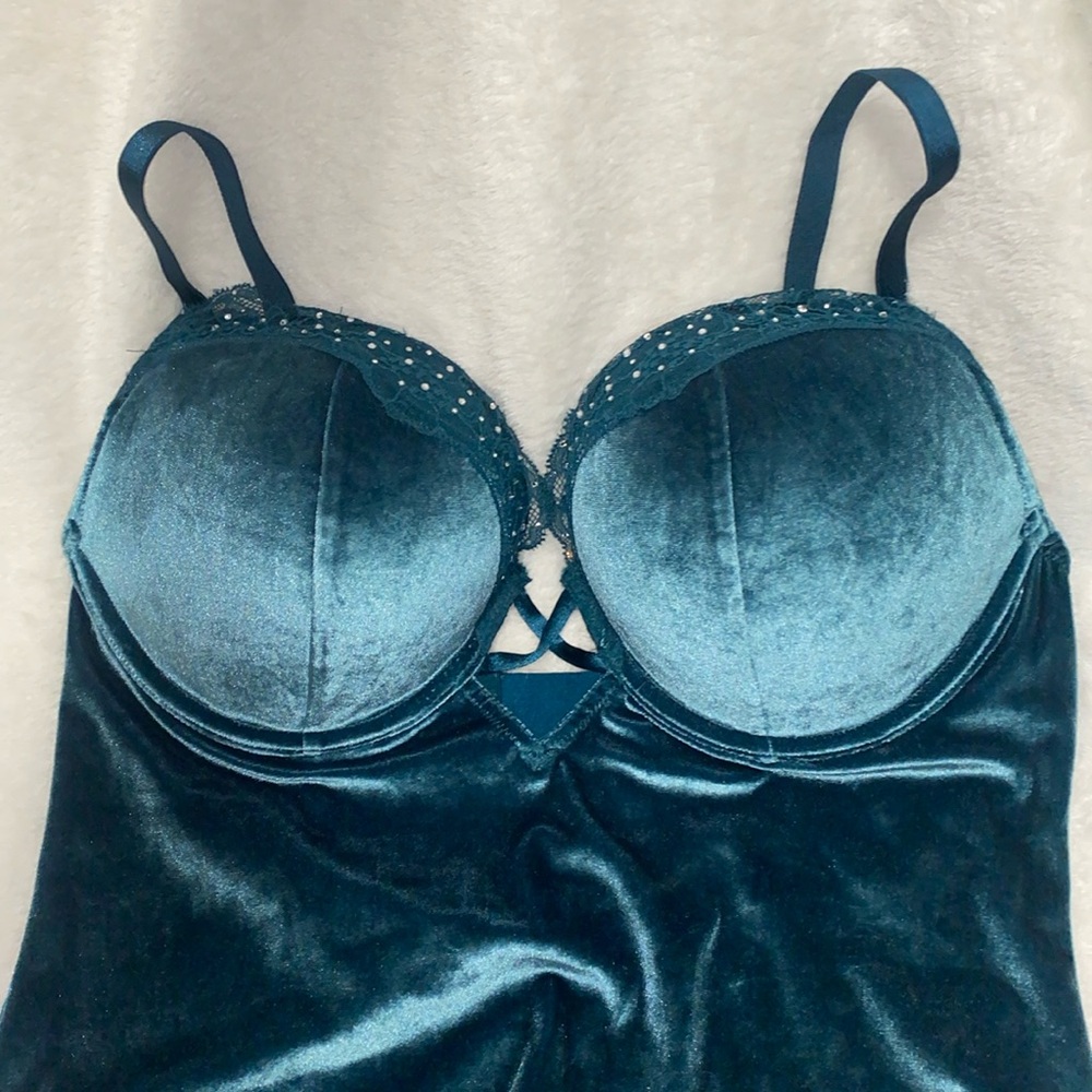 Victoria secret bombshell body suit size Large